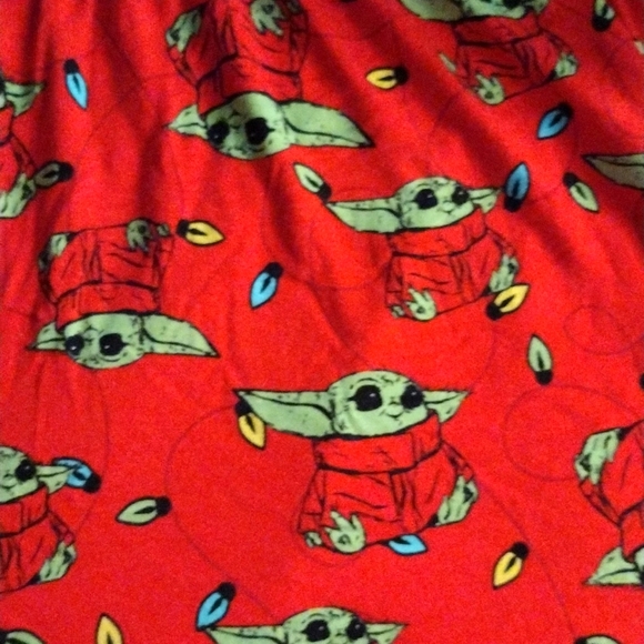Torrid Red Green Baby Yoda Holiday Christmas Sleep Super Soft Shorts 2X 18/20 - Picture 6 of 6